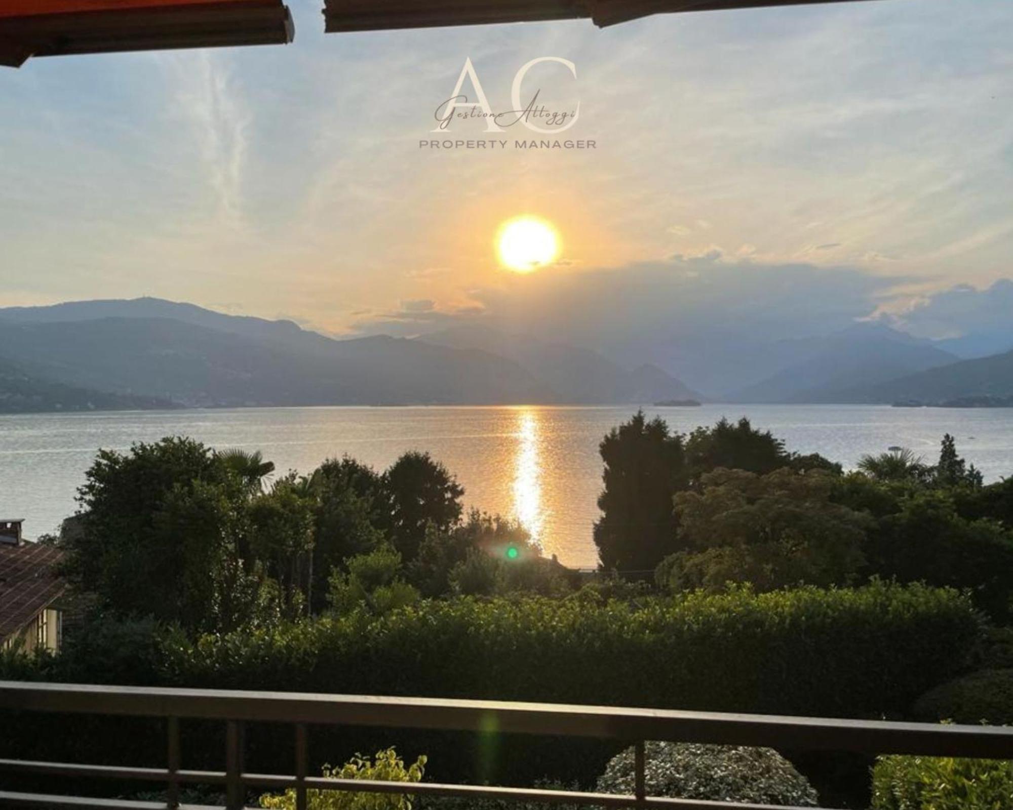 The House On The Lake Reno Di Leggiuno Bagian luar foto